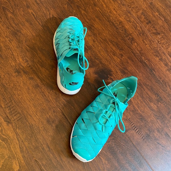 Nike Juvenate Woven Sneakers in Jade Size 9 - Picture 4 of 13